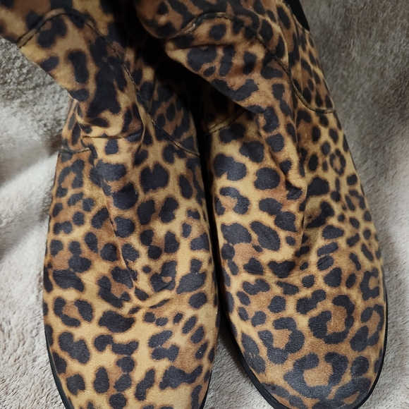 Unisa over the knee leopard print boots - Picture 7 of 10